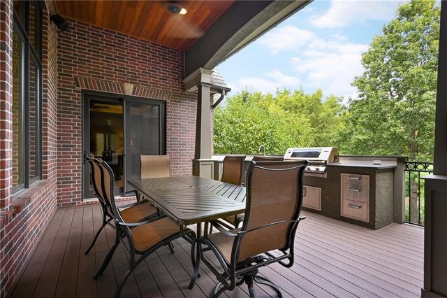 10816 W 140th Street, Overland Park, KS 66221