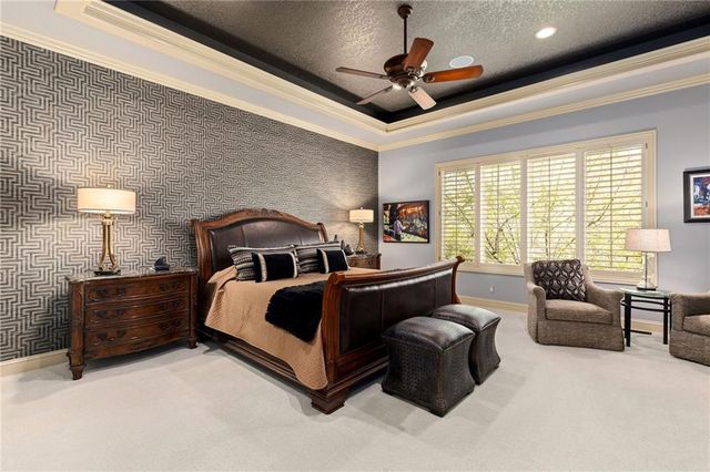 10816 W 140th Street, Overland Park, KS 66221