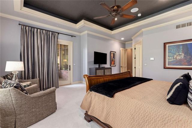 10816 W 140th Street, Overland Park, KS 66221