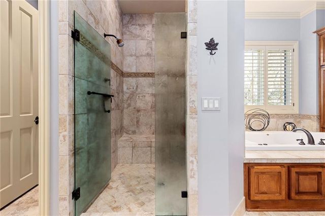 10816 W 140th Street, Overland Park, KS 66221