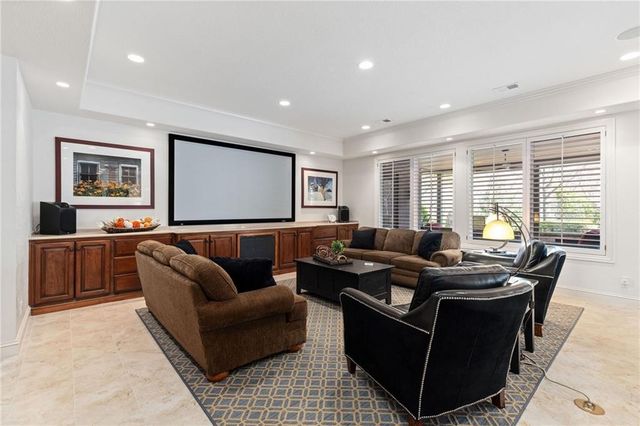 10816 W 140th Street, Overland Park, KS 66221