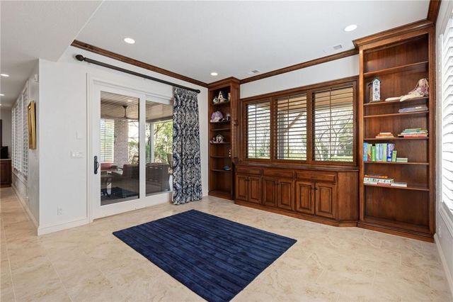 10816 W 140th Street, Overland Park, KS 66221