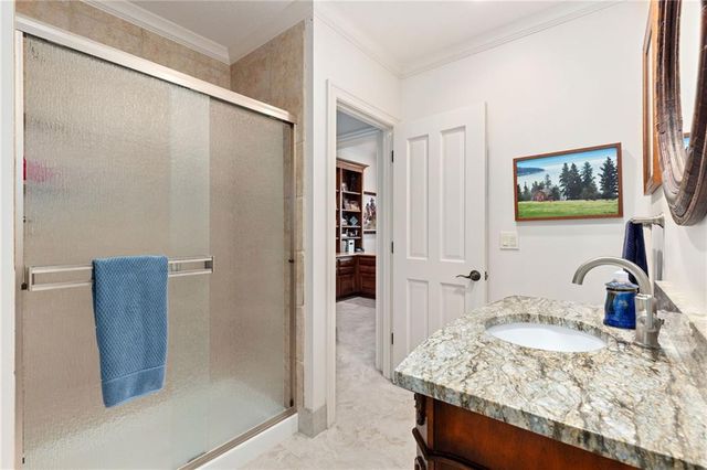 10816 W 140th Street, Overland Park, KS 66221