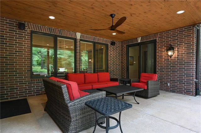 10816 W 140th Street, Overland Park, KS 66221