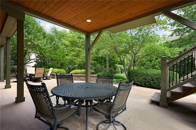 10816 W 140th Street, Overland Park, KS 66221