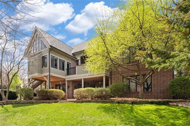 10816 W 140th Street, Overland Park, KS 66221