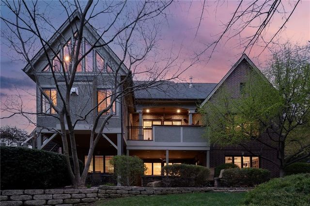 10816 W 140th Street, Overland Park, KS 66221