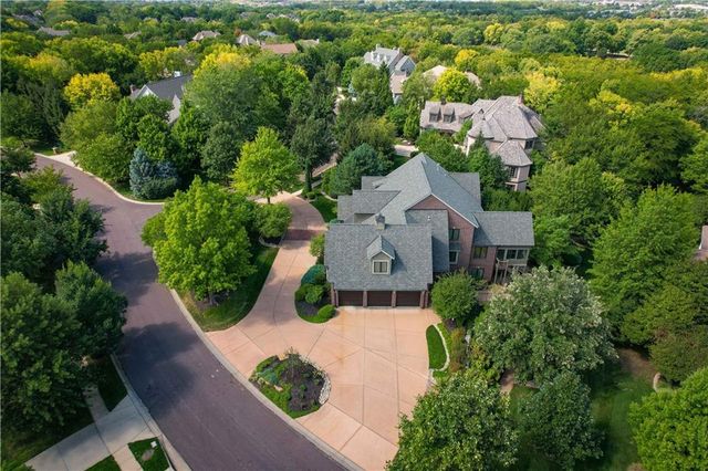 10816 W 140th Street, Overland Park, KS 66221