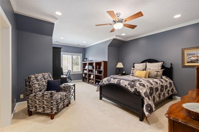 10816 W 140th Street, Overland Park, KS 66221