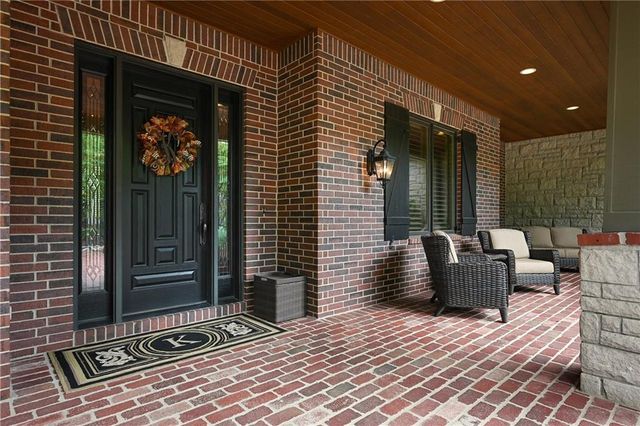 10816 W 140th Street, Overland Park, KS 66221