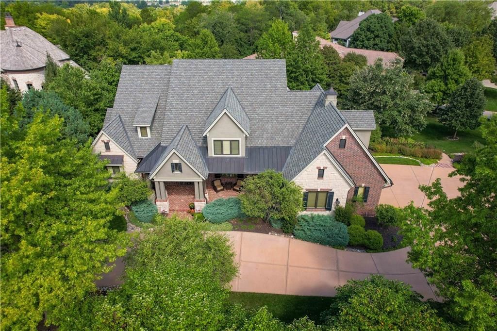 10816 W 140th Street, Overland Park, KS 66221