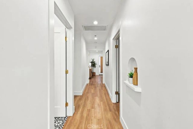 3031 9th Avenue, Los Angeles, CA 90018