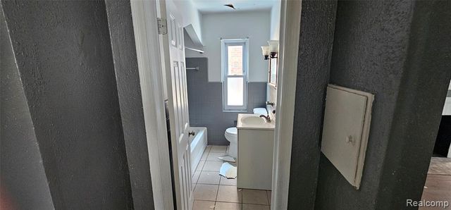 10109 Mckinney Street, Detroit, MI 48224