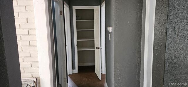 10109 Mckinney Street, Detroit, MI 48224