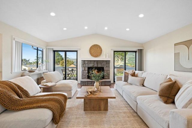 266 6th Street, Montara, CA 94037