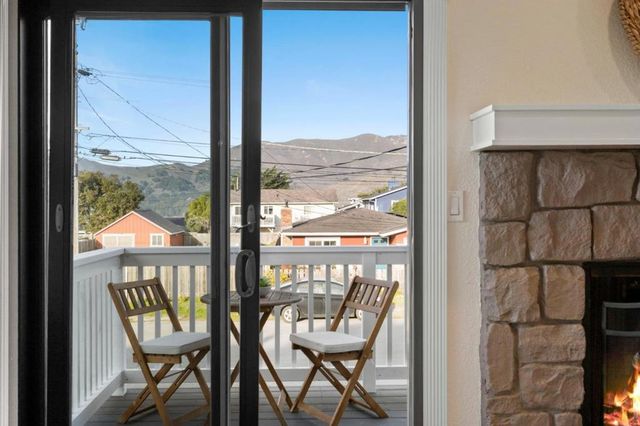 266 6th Street, Montara, CA 94037