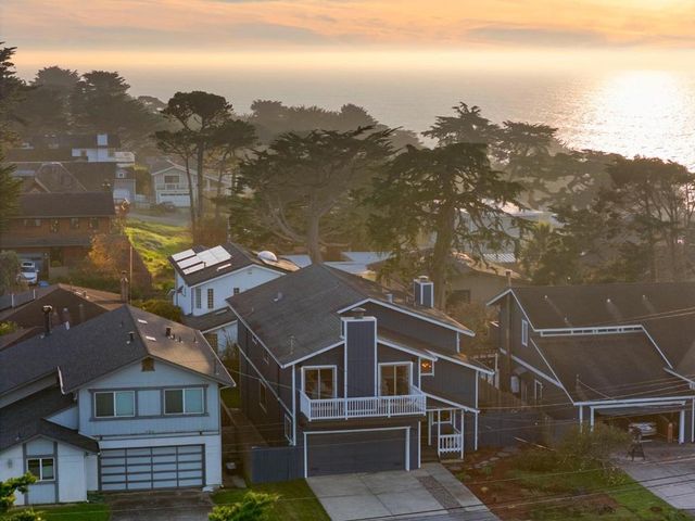 266 6th Street, Montara, CA 94037