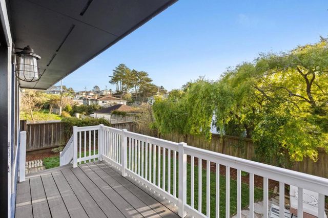 266 6th Street, Montara, CA 94037