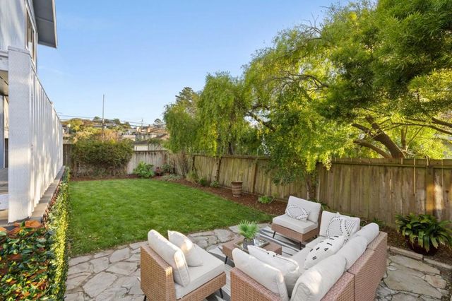 266 6th Street, Montara, CA 94037