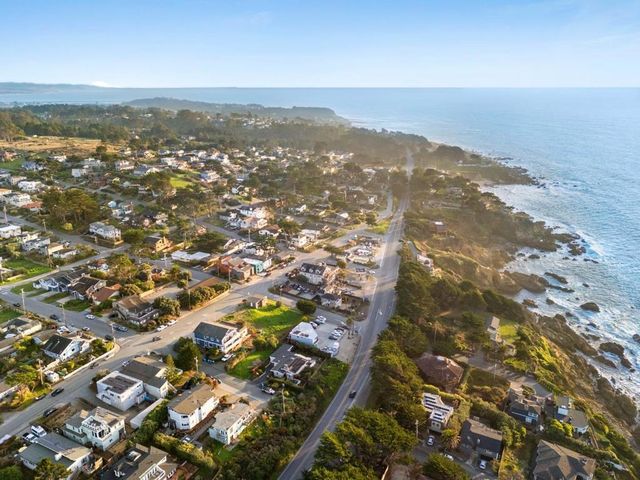 266 6th Street, Montara, CA 94037