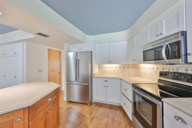 508 RUNNING HORSE ROAD, Seffner, FL 33584