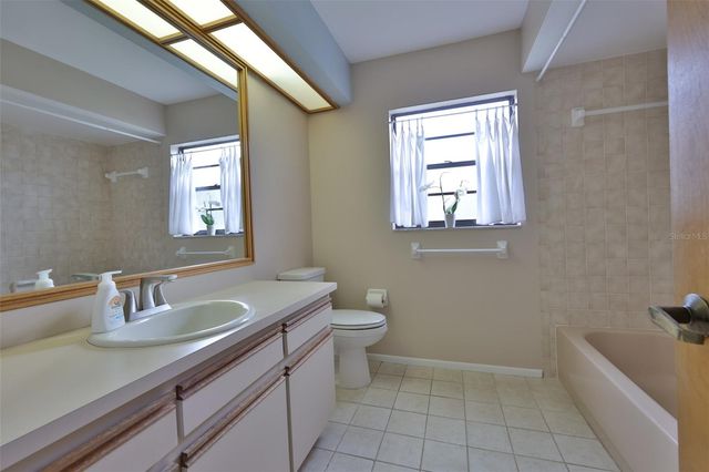 508 RUNNING HORSE ROAD, Seffner, FL 33584