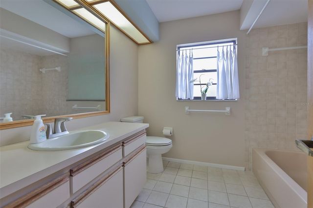 508 RUNNING HORSE ROAD, Seffner, FL 33584