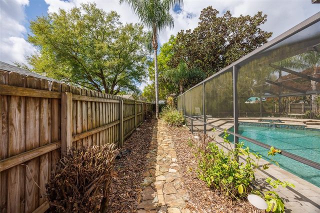 508 RUNNING HORSE ROAD, Seffner, FL 33584