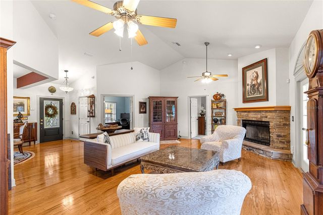 9041 SW 14TH AVENUE, Ocala, FL 34476