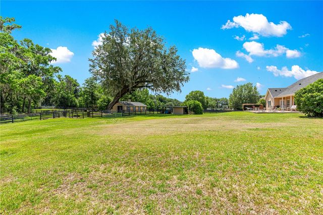 9041 SW 14TH AVENUE, Ocala, FL 34476