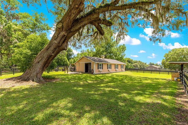 9041 SW 14TH AVENUE, Ocala, FL 34476