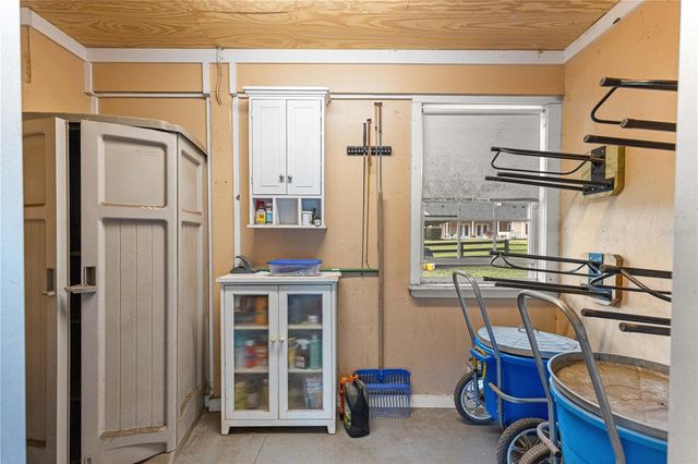 9041 SW 14TH AVENUE, Ocala, FL 34476