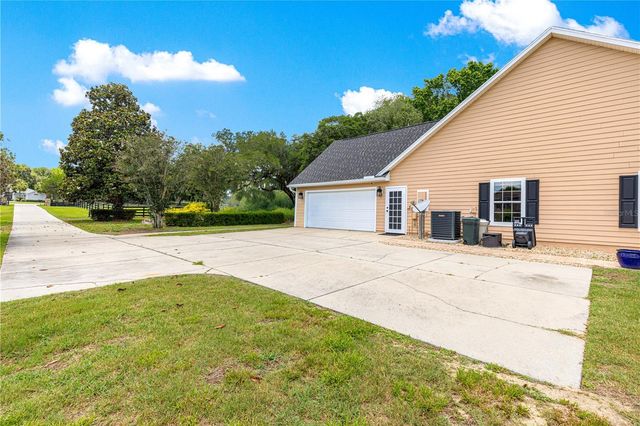 9041 SW 14TH AVENUE, Ocala, FL 34476