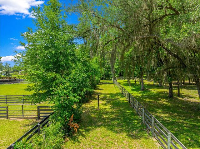 9041 SW 14TH AVENUE, Ocala, FL 34476