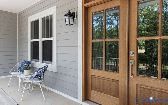 17307 Burtmoor Ct, Moseley, VA 23120