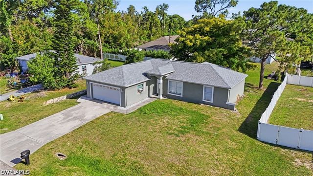 8346 Bamboo RD, Fort Myers, FL 33967