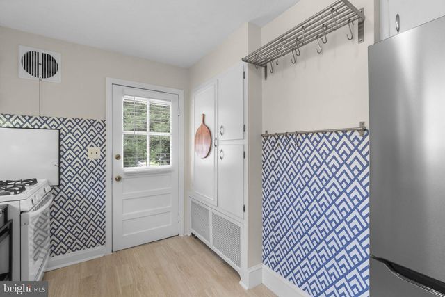 6433 LOUDON AVE, Elkridge, MD 21075