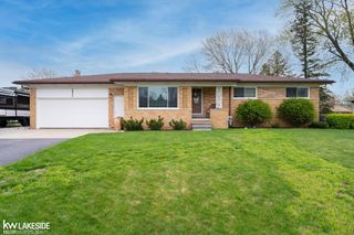 2932 Silverstone Lane, Waterford, MI 48329