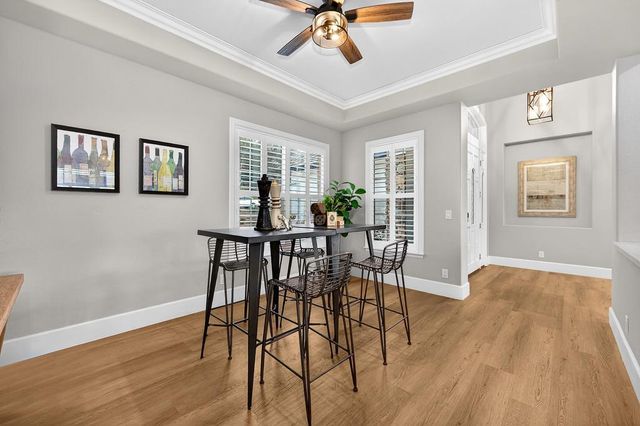 2367 Clubhouse Dr, Rocklin, CA 95765