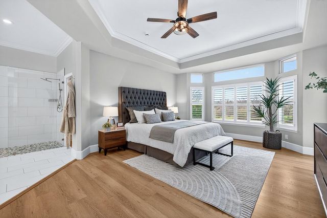 2367 Clubhouse Dr, Rocklin, CA 95765