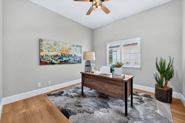 2367 Clubhouse Dr, Rocklin, CA 95765