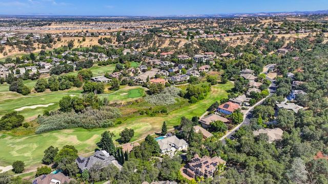 2367 Clubhouse Dr, Rocklin, CA 95765