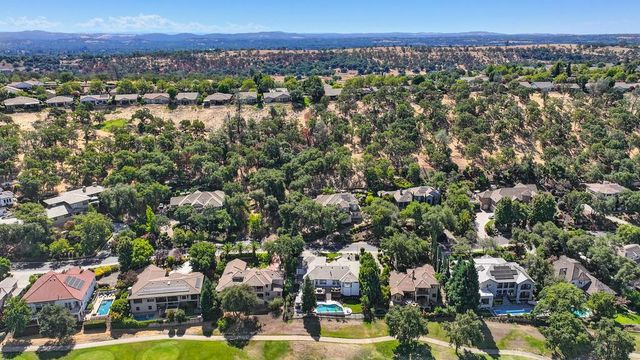 2367 Clubhouse Dr, Rocklin, CA 95765