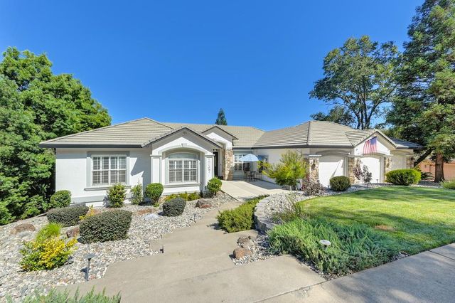 2367 Clubhouse Dr, Rocklin, CA 95765