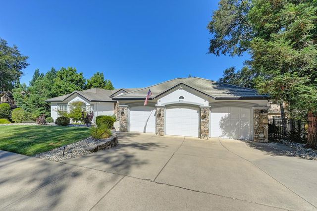2367 Clubhouse Dr, Rocklin, CA 95765
