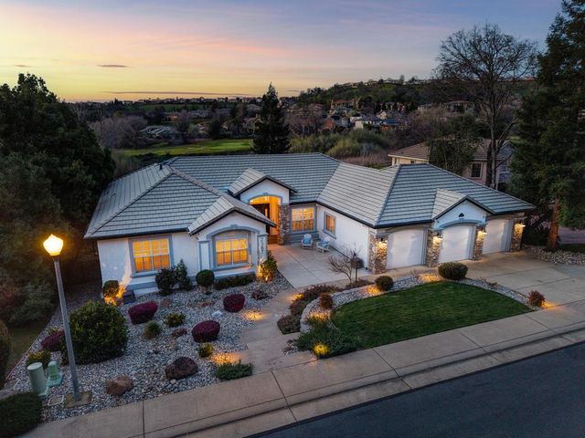 2367 Clubhouse Dr, Rocklin, CA 95765