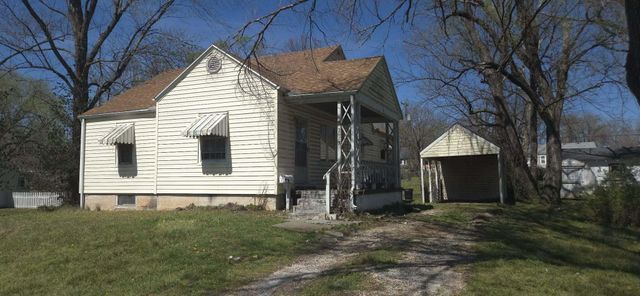 2613 W Walnut Street, Springfield, MO 65806