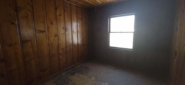 2613 W Walnut Street, Springfield, MO 65806