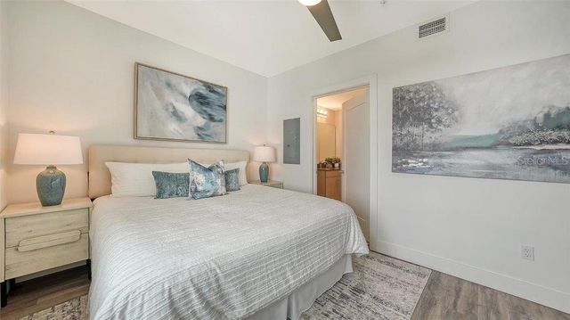 1709 N TAMIAMI TRAIL 502, Sarasota, FL 34234