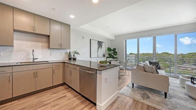 1709 N TAMIAMI TRAIL 502, Sarasota, FL 34234